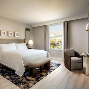 One Bedroom King Suite City View